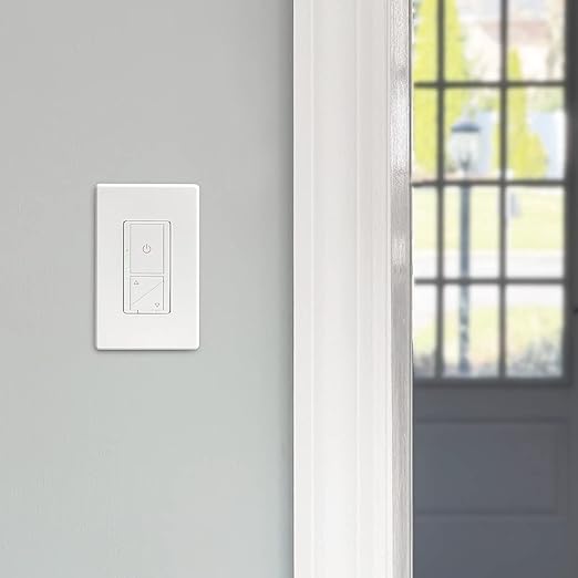 Maxxima 3-Way/Single Pole Digital Dimmer Wall Light Switch - Featuring Brightness Indicator Lights, 600 Watt, LED Compatible, Decorative Screwless White Wall Plate Cover Included