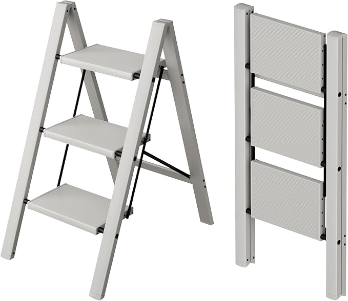 Taranta 3 Step Ladder,Aluminum Lightweight Folding 3 Step Stool with Anti-Slip Wide Pedal,330lbs Capacity Step Ladder for Household,Kitchen,Office - Misty Gray