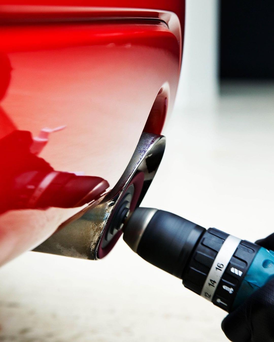 Gtechniq M1 All Metal Polish 100ml - Produces A Clear Finish On Any Type of Metal, Will Not Burn or Scratch - Fast Results On Brass, Copper, Aluminum, Chrome, Silver, Stainless Steel, and More