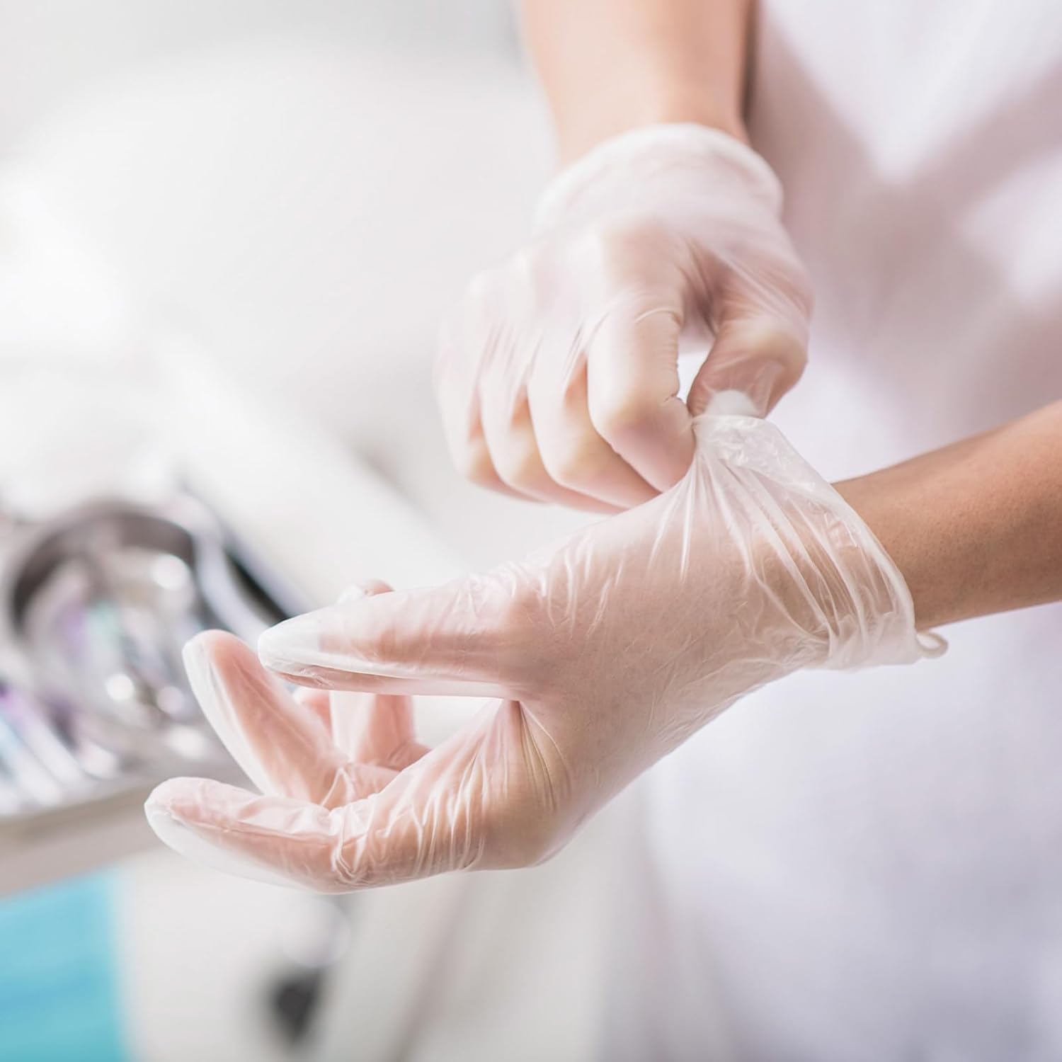 Schneider Clear Vinyl Exam Gloves, Latex-Free, Disposable Medical Gloves, Cleaning Gloves, Food Safe, Powder-Free, 4 mil