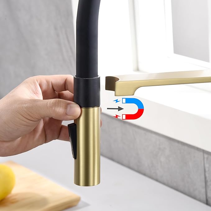 SUMERAIN Lead-Free Kitchen Faucet with Pull-Down Sprayer, Brushed Gold Kitchen Sink Faucet Single Hole Single Handle, Deck Mounted