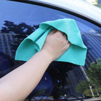 Tricol Clean Profesional Resuable Lint Free Microfiber Edgeless Cleaning Cloth 50PK Cleaning Rags,Absorbent Microfiber Wipes in Dispenser Box for Housekeeping, Car Cleaning（12 * 12 Inches）（ Green 1）