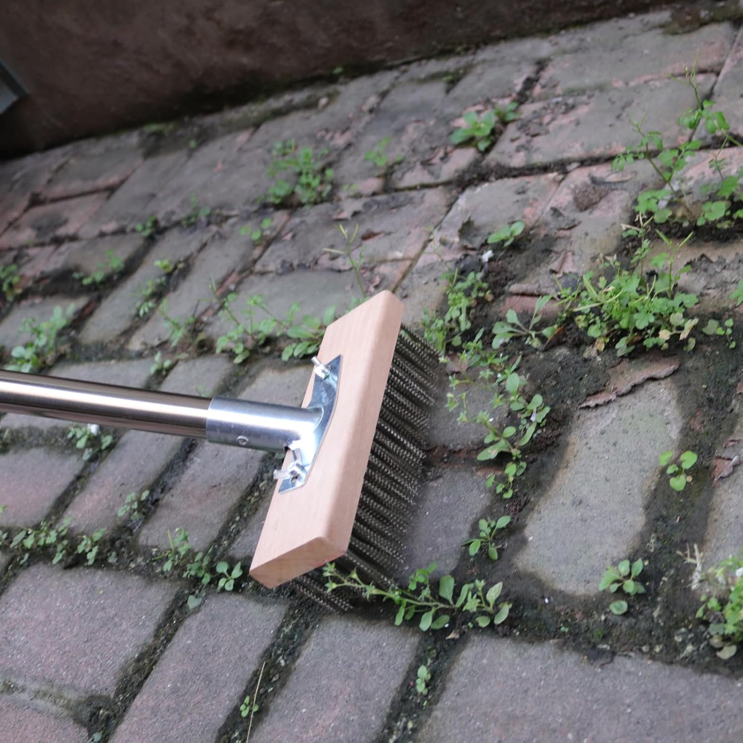 MAXMAN Stainless Steel Wire Scrub Brush with Long Handle, 63" Heavy Duty Large Wire Brush, Stiff Metal Bristle Floor Scrubber, Outdoor Patio Cleaning, Wire Broom for Deck, Concrete, Moss Removal