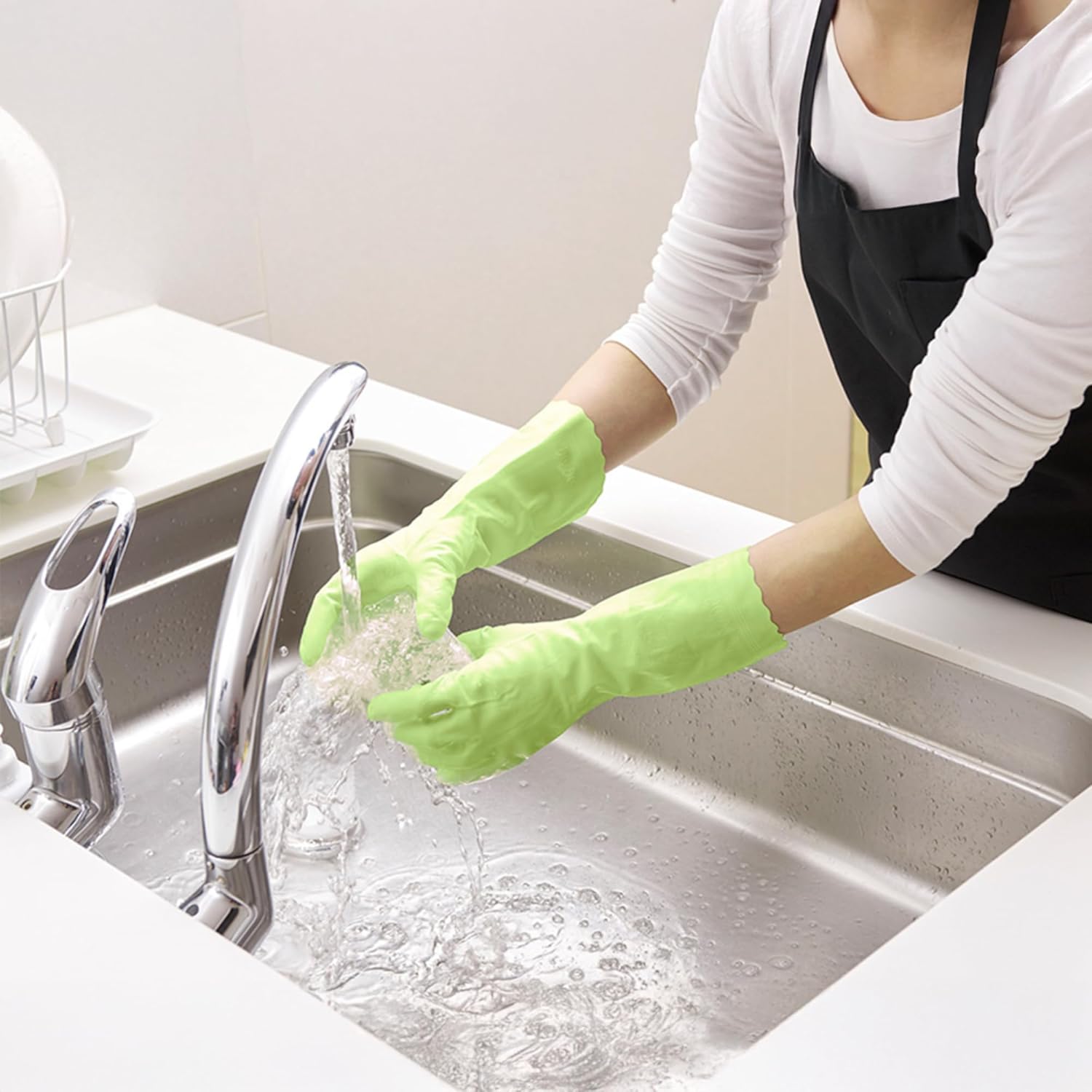 SHOWA 111 Skin-Friendly Cleaning Gloves, Dishwashing Kitchen Gloves with Cotton Flocked Liner, Reusable, Non-Slip, Made in Japan, Medium (2 Pair)