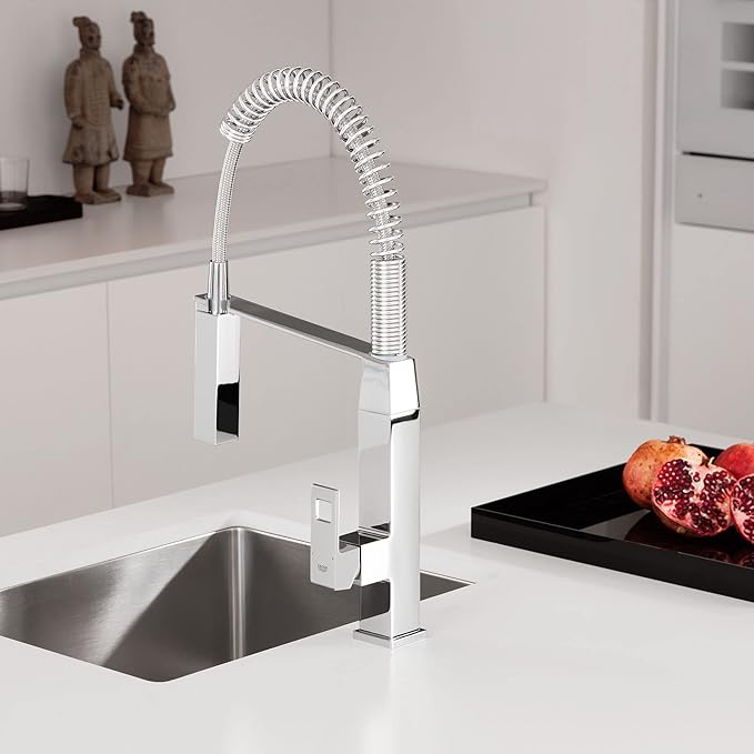 Grohe Eurocube Single-Handle Pull-Down Semi-Pro Kitchen Faucet, StarLight Chrome