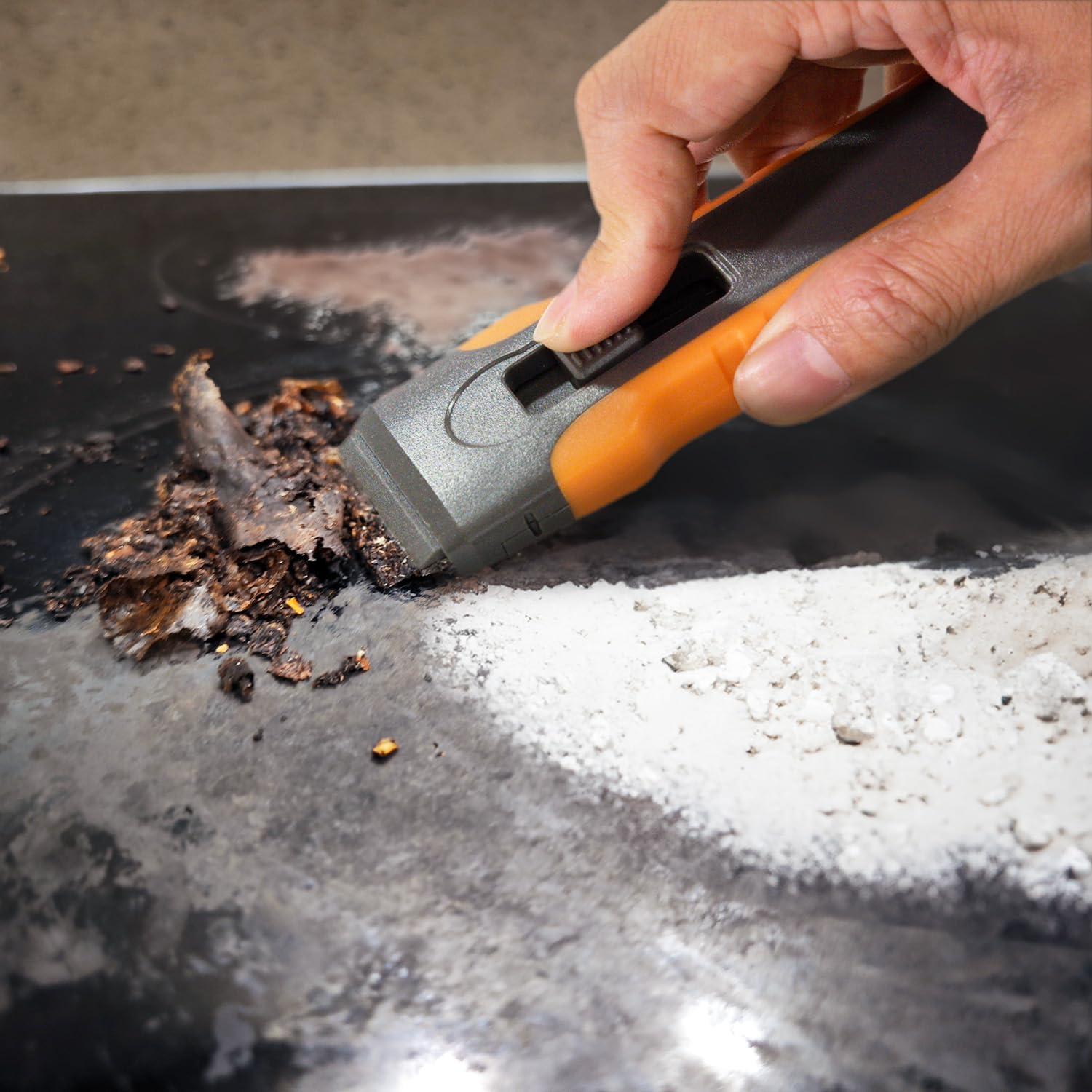 Razor Blade Scraper Tool with 15pcs Extra Blades, Cleaning Razor Scraper for Glass, Glass Top Stove Scraper for Oven Door, Cooktop Scraper, Glass Scraper Cleaning Paint from Glass (Gray)