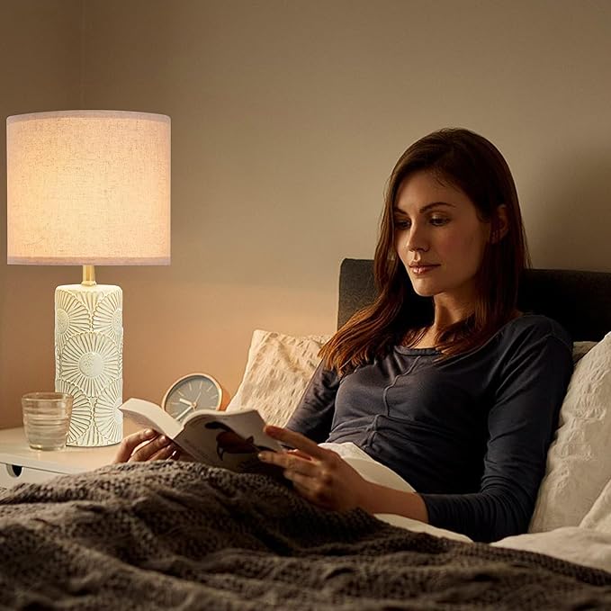 20.75" White Ceramic Lamps Set of 2 with Floral Design, Farmhouse White Table Lamp for Living Room, Bedroom, Beige Lamps for Nightstands Set of 2