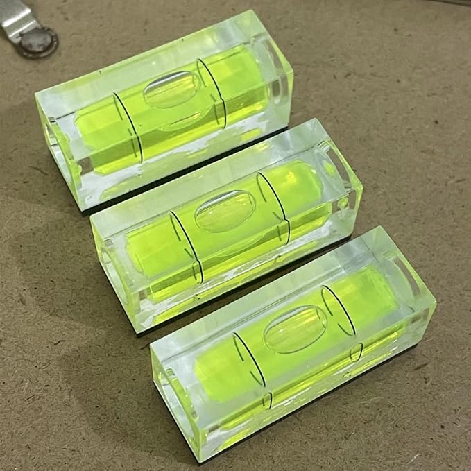 3Pcs Small Square Magnetic Spirit Levels Set Precision Bubble Level Mini Horizontal Bubble Measuring Tool (15x15x40mm, Magnetic)