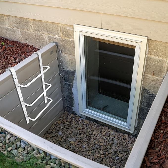 3-Rung Window Well Ladder Hooked, Heavy Duty Steel Wall Mounted Ladder, Powder-Coated Basement Egress Window Ladder 34.2" Lx17.9 W, White