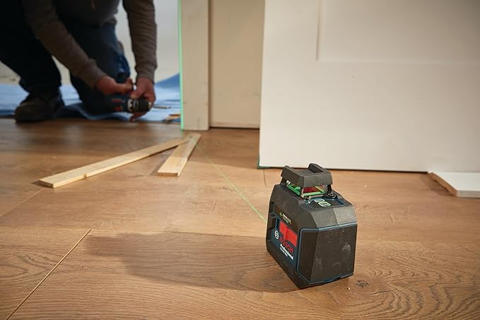 BOSCH GLL50-40G Green-Beam Self-Leveling 360 Degree Cross-Line Laser, Includes 4 AA Batteries, L-Bracket, Ceiling Clip, & Hard Carrying Case