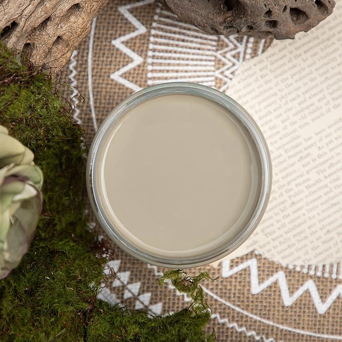Dixie Belle Paint Company Chalk Finish Furniture Paint - Spanish Moss (32oz) - Matte Succulent Green Chic Chalk Mineral DIY Furniture Paint