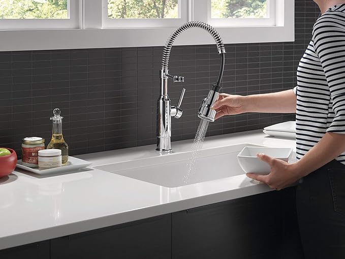 Delta Theodora Pro Style Commercial Kitchen Faucet with Pull Down Sprayer, Chrome Single Hole Kitchen Sink Faucet, Single Handle, Chrome 18804Z-DST