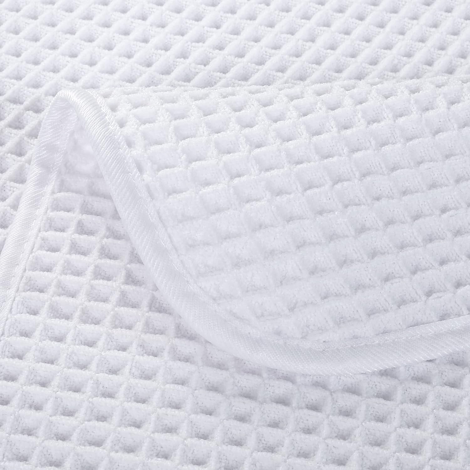 POLYTE Microfiber Lint Free Washcloth Face Towel, 13 x 13 in, 4 Pack (Waffle Weave)