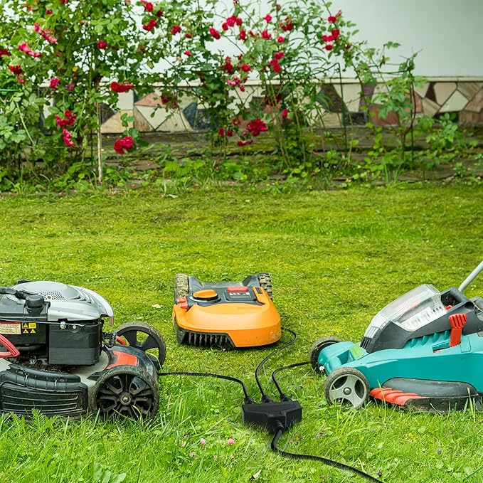 Outdoor Extension Cord 25 Ft with 3 Outlets, 14/3 SJTW 3 Prong Grounded Power Cord, 14 Gauge 14AWG Heavy Duty Power Cable, ETL Listed, 15 Amp 125 V 1875 W-Multiple Outlets for Indoor/Outdoor-Black