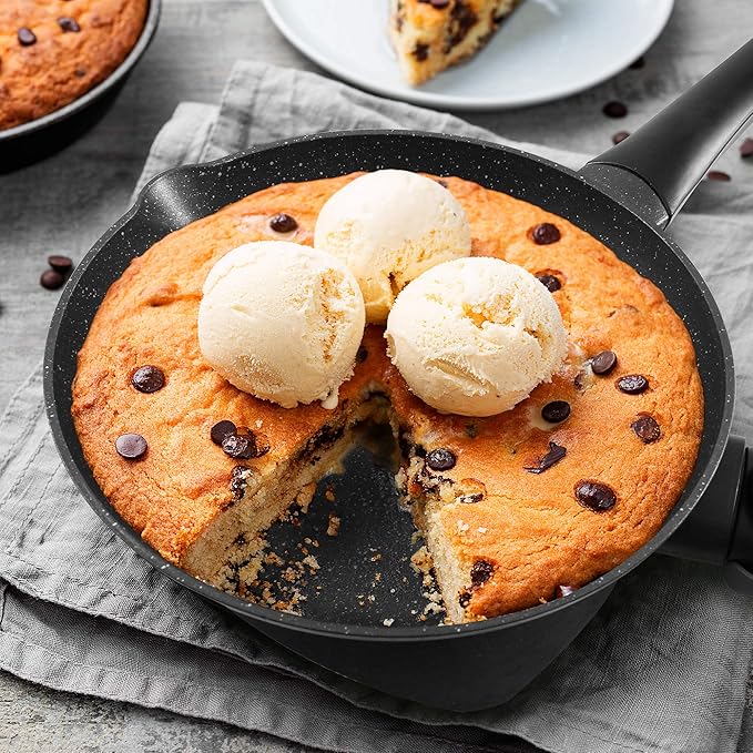 Elite Gourmet EG6207 Scratch Resistant 10.5-inch (2Qt) Fry Pan, Easy-Pour Spout Dishwasher Safe, Non-stick Electric Skillet with Glass Vented Lid, Adjustable Temperature, Black